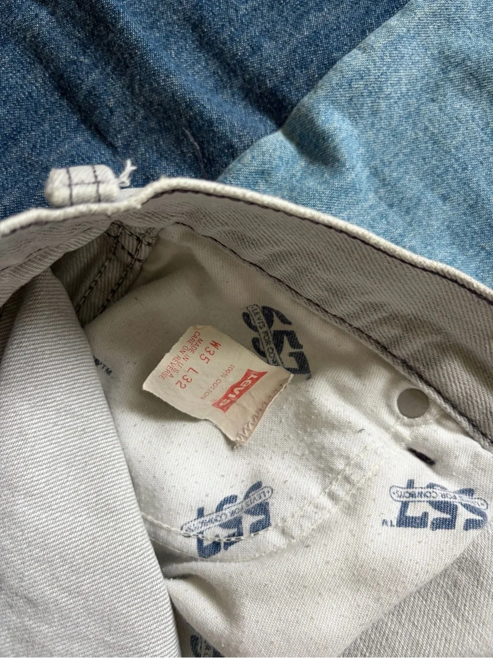 1990 Vintage Levis 557 For Cowboys Jeans Light Gray Denim Cropped 34x24.5